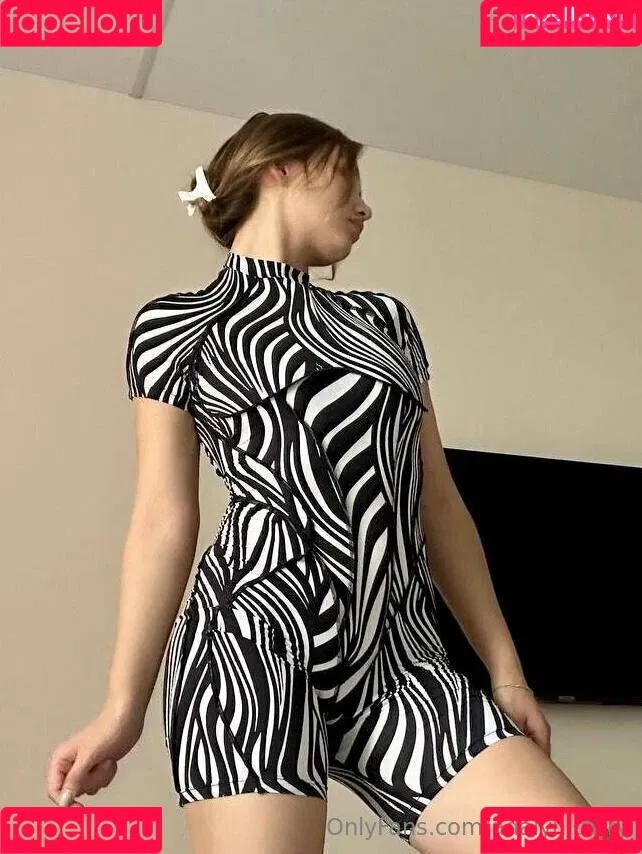 adalyn.diary / adelyn.diary Onlyfans Photo Gallery 