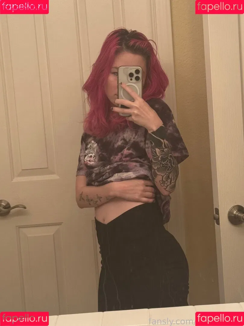 ver.sachi_ / versachiko Onlyfans Photo Gallery 