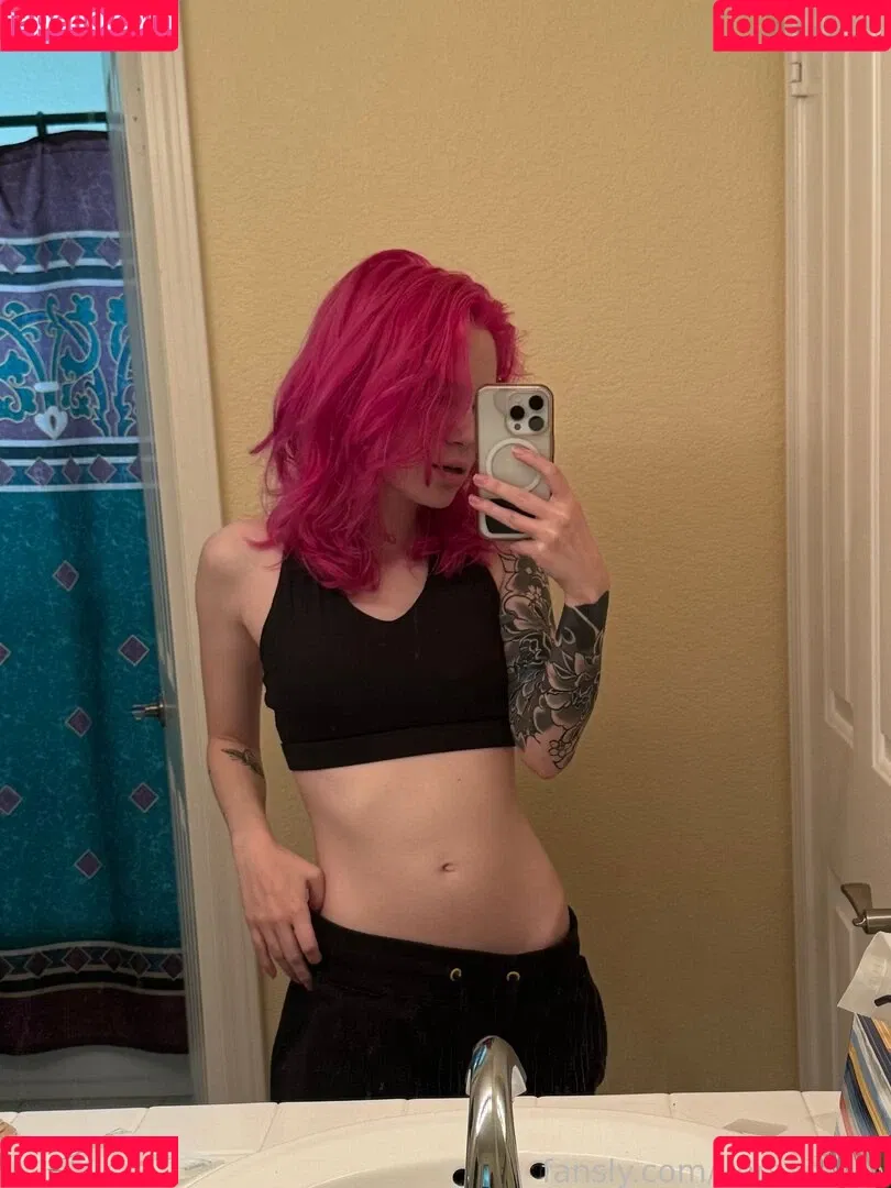 ver.sachi_ / versachiko Onlyfans Photo Gallery 