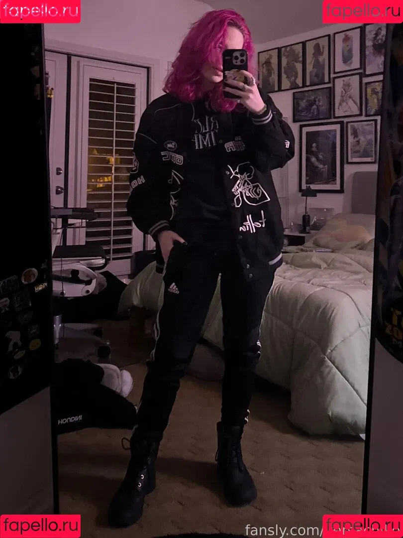 ver.sachi_ / versachiko Onlyfans Photo Gallery 