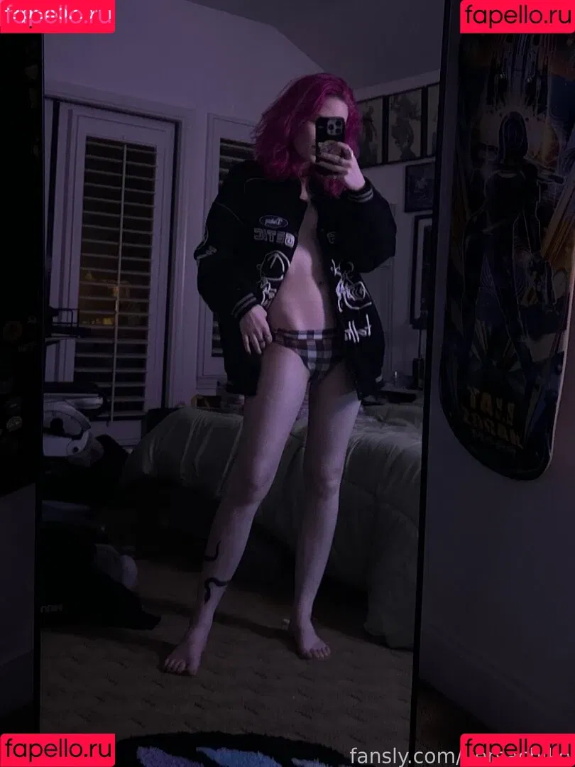 ver.sachi_ / versachiko Onlyfans Photo Gallery 