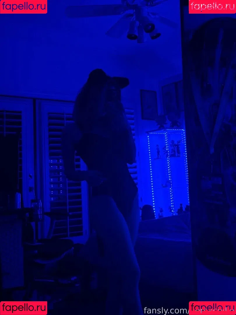 ver.sachi_ / versachiko Onlyfans Photo Gallery 