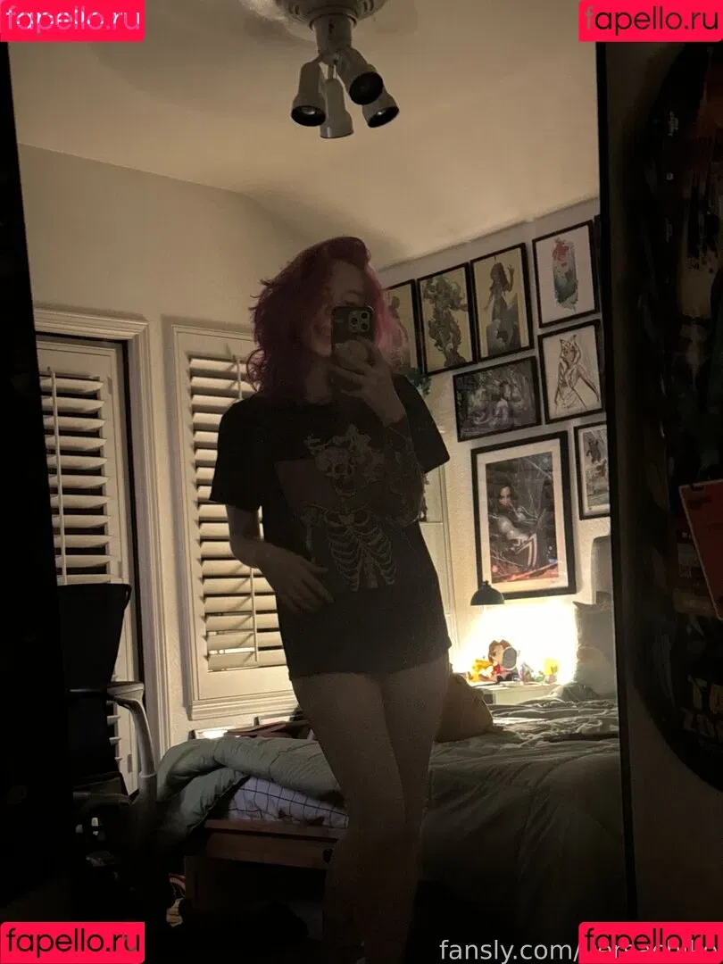 ver.sachi_ / versachiko Onlyfans Photo Gallery 