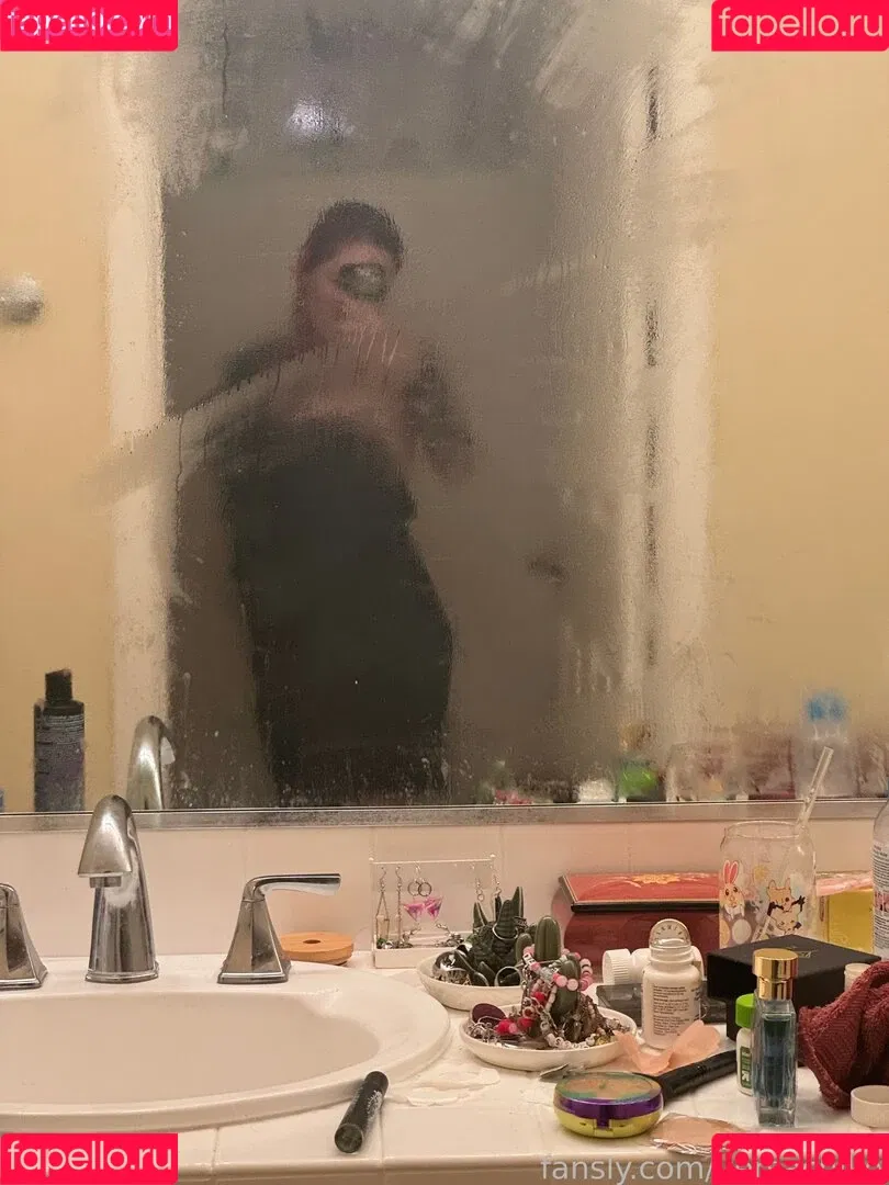 ver.sachi_ / versachiko Onlyfans Photo Gallery 