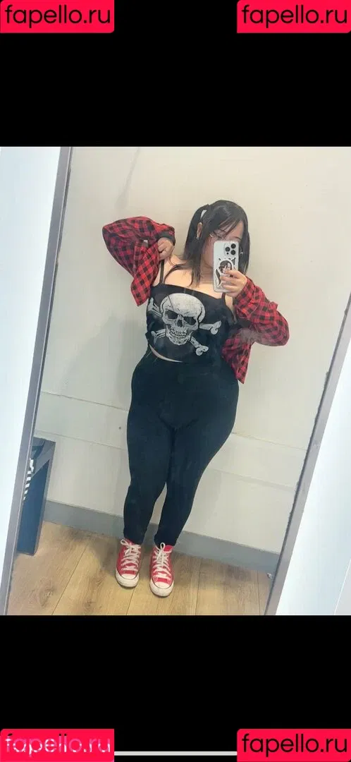 Nico / Tinyvampfangs Onlyfans Photo Gallery 