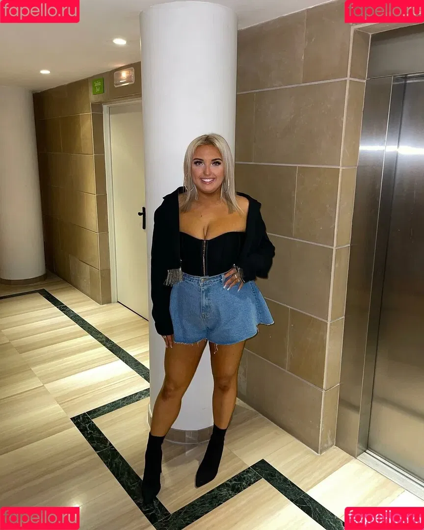 Olivia D / oliviadnovak Onlyfans Photo Gallery 