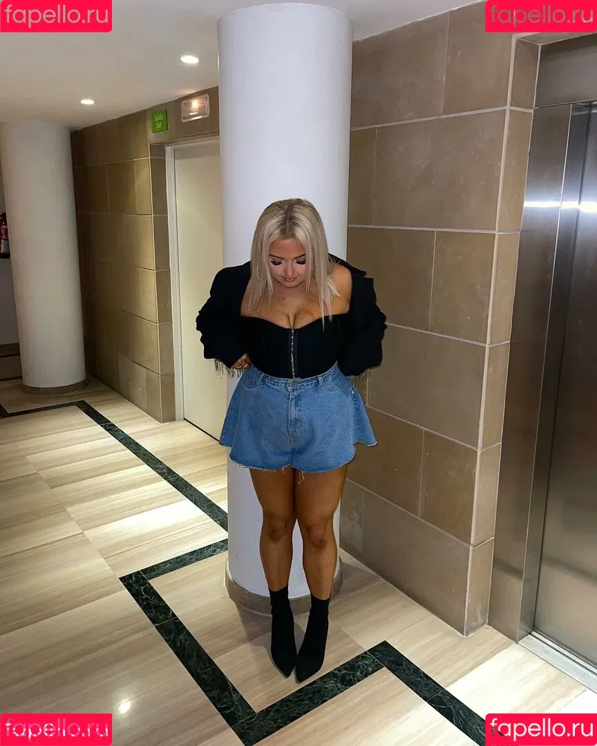 Olivia D / oliviadnovak Onlyfans Photo Gallery 