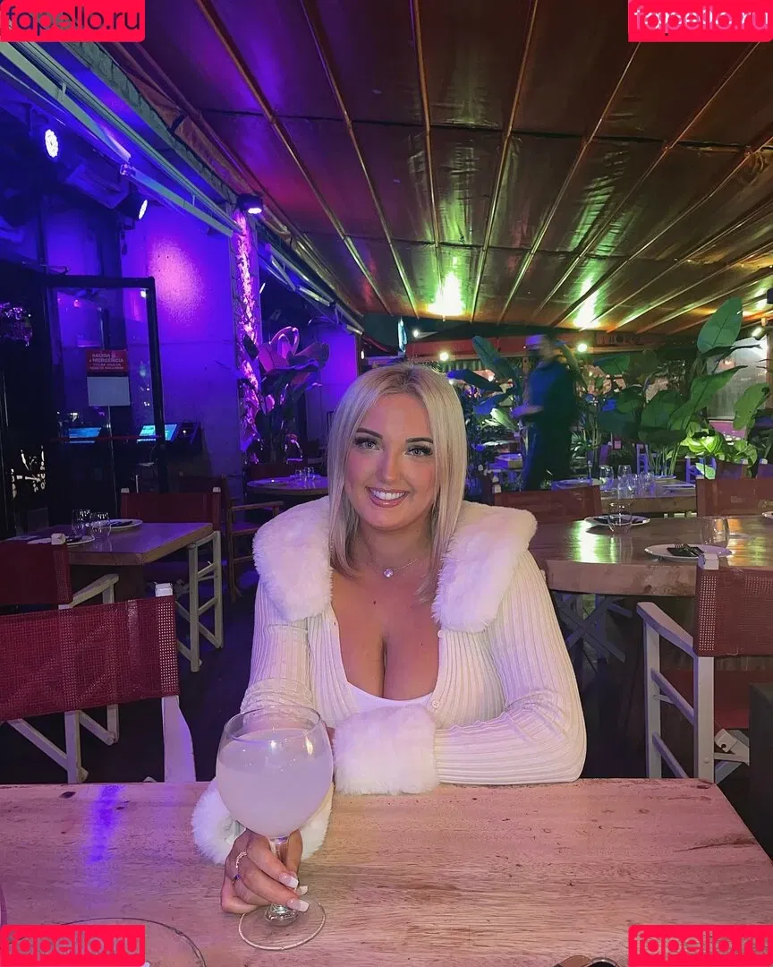 Olivia D / oliviadnovak Onlyfans Photo Gallery 