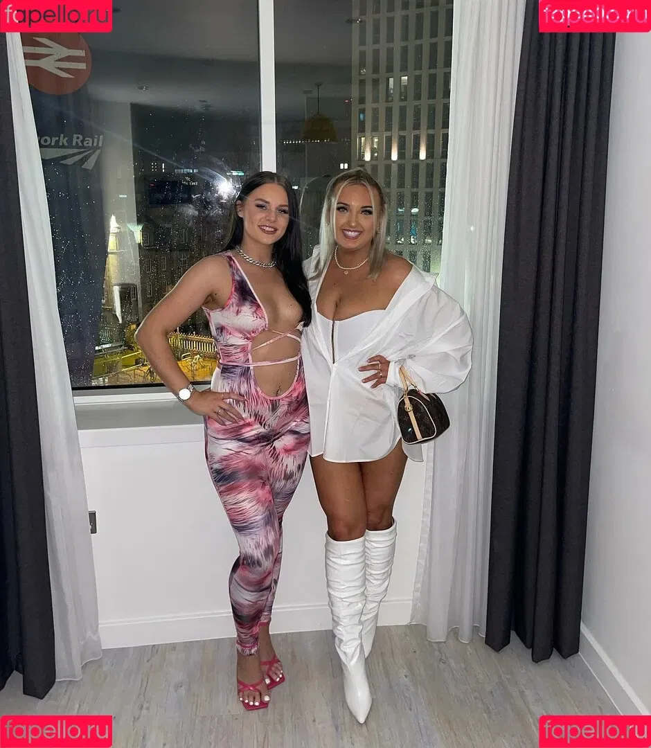 Olivia D / oliviadnovak Onlyfans Photo Gallery 