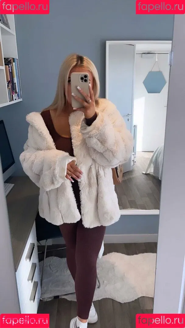 Olivia D / oliviadnovak Onlyfans Photo Gallery 