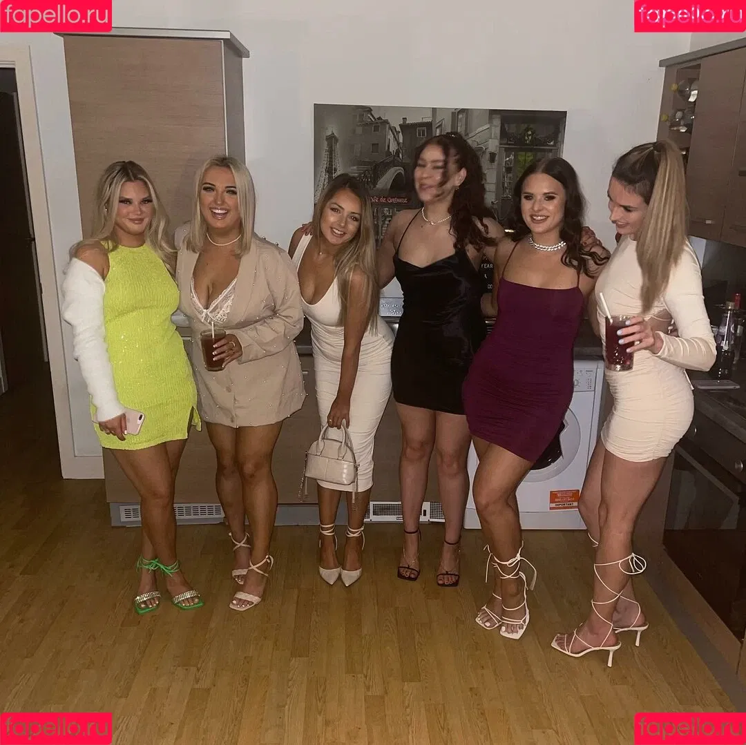 Olivia D / oliviadnovak Onlyfans Photo Gallery 