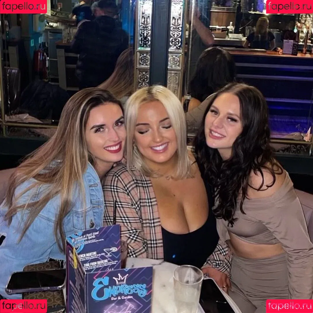 Olivia D / oliviadnovak Onlyfans Photo Gallery 