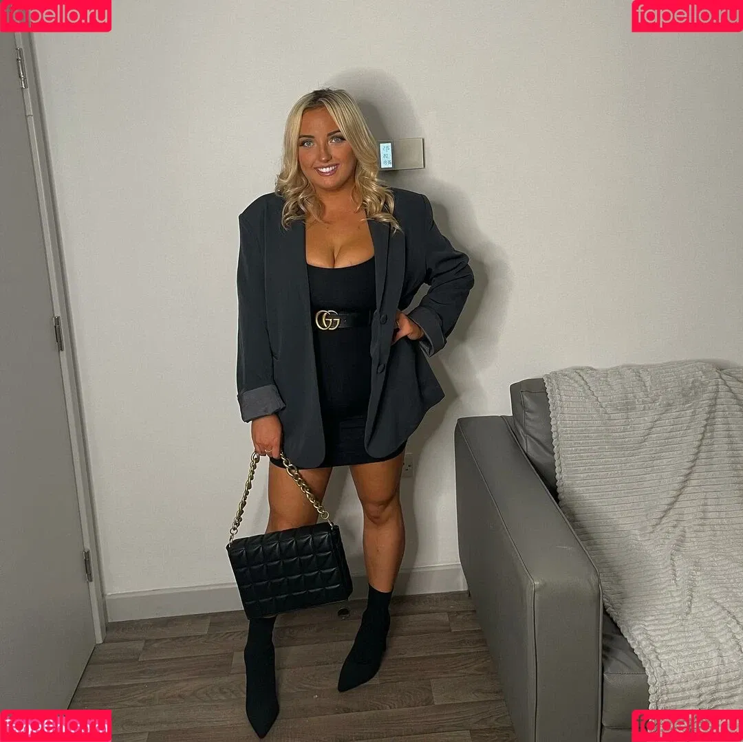 Olivia D / oliviadnovak Onlyfans Photo Gallery 