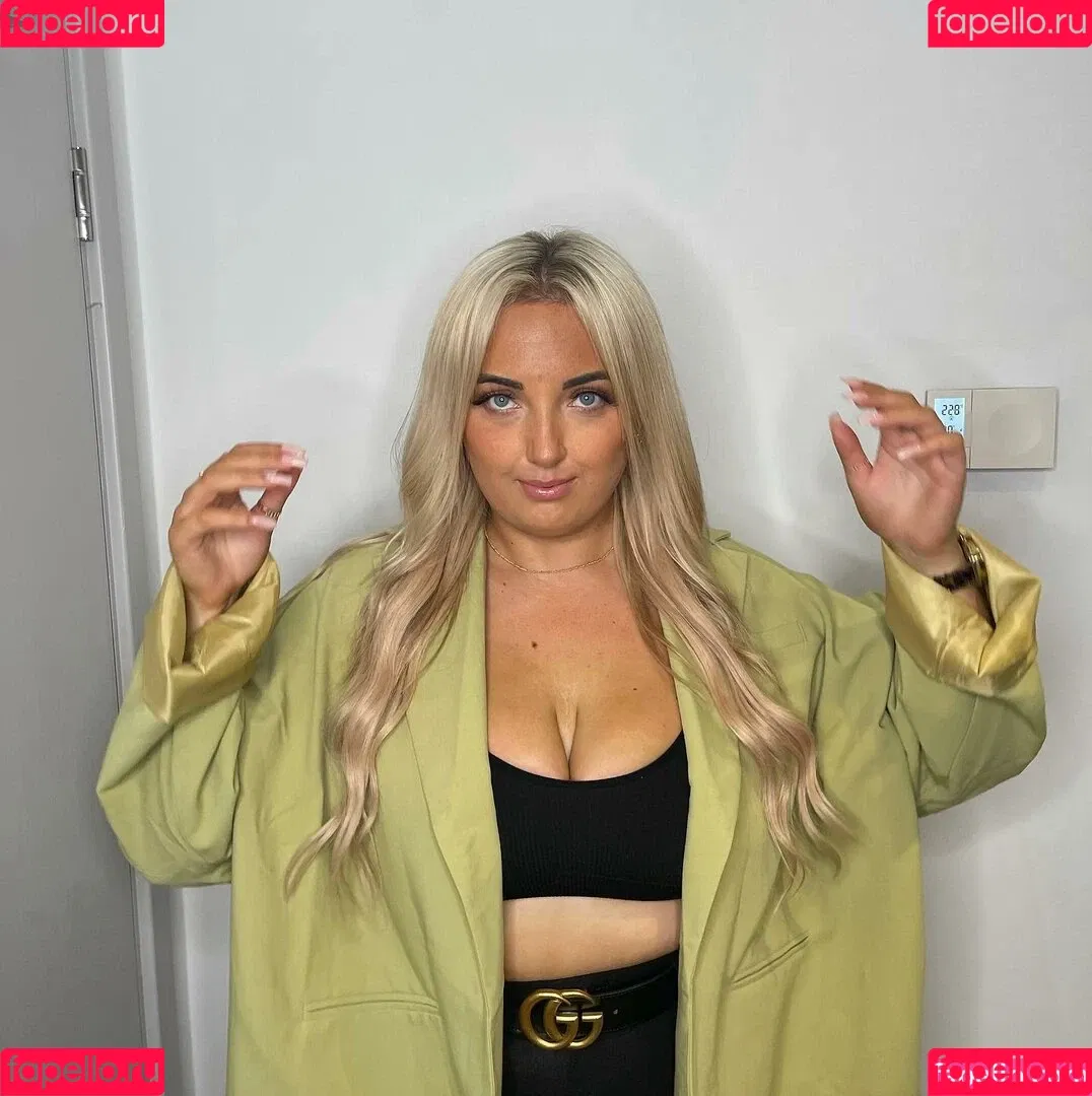 Olivia D / oliviadnovak Onlyfans Photo Gallery 