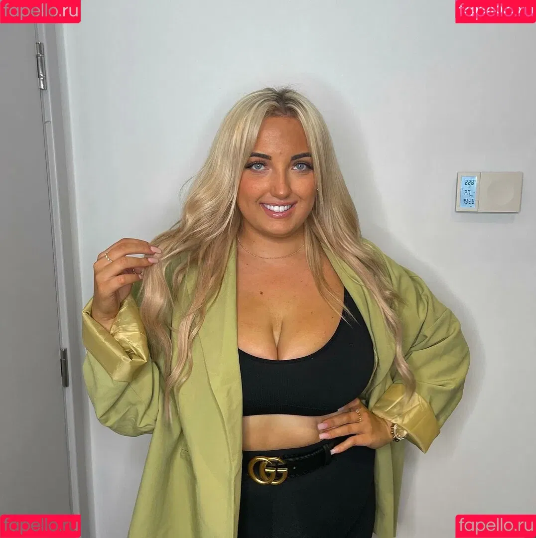 Olivia D / oliviadnovak Onlyfans Photo Gallery 