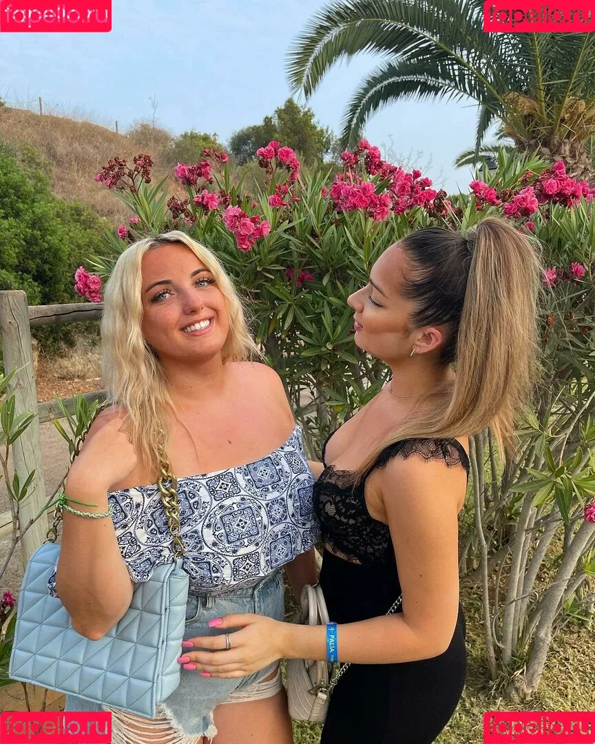 Olivia D / oliviadnovak Onlyfans Photo Gallery 