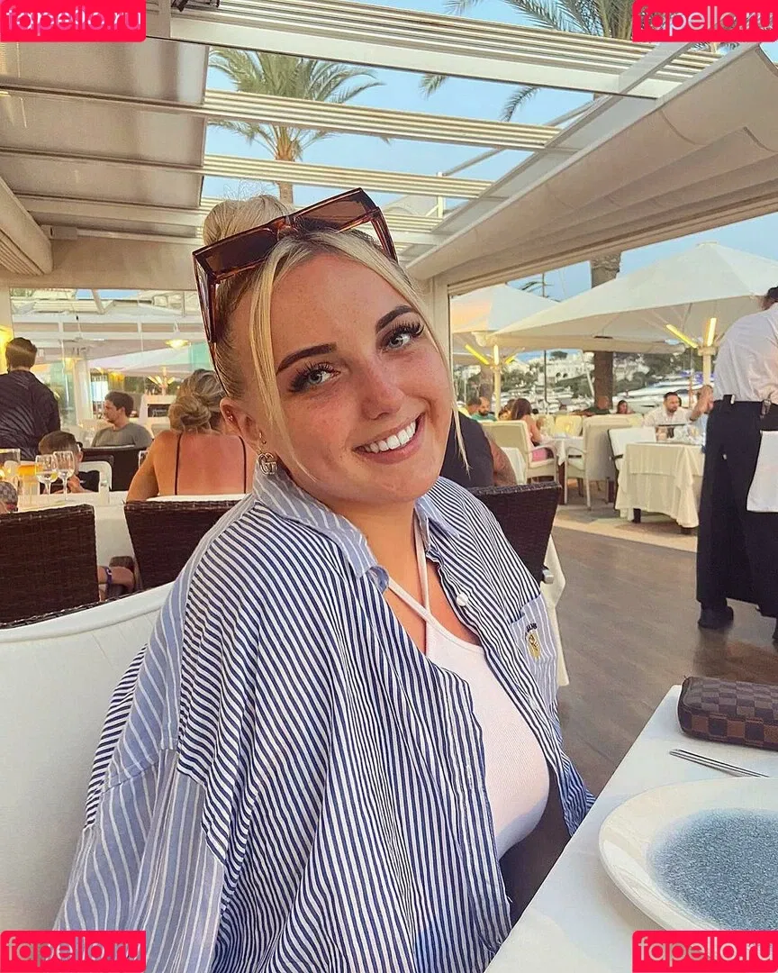 Olivia D / oliviadnovak Onlyfans Photo Gallery 