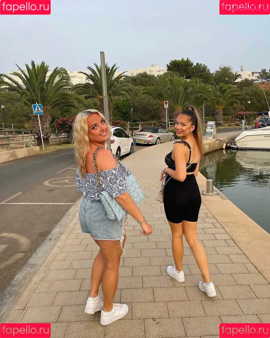 Olivia D / oliviadnovak Onlyfans Photo Gallery 