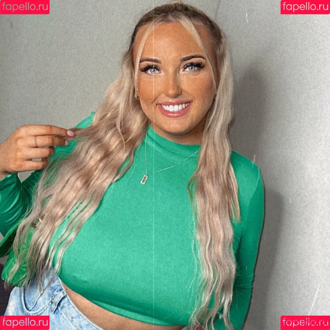 Olivia D / oliviadnovak Onlyfans Photo Gallery 