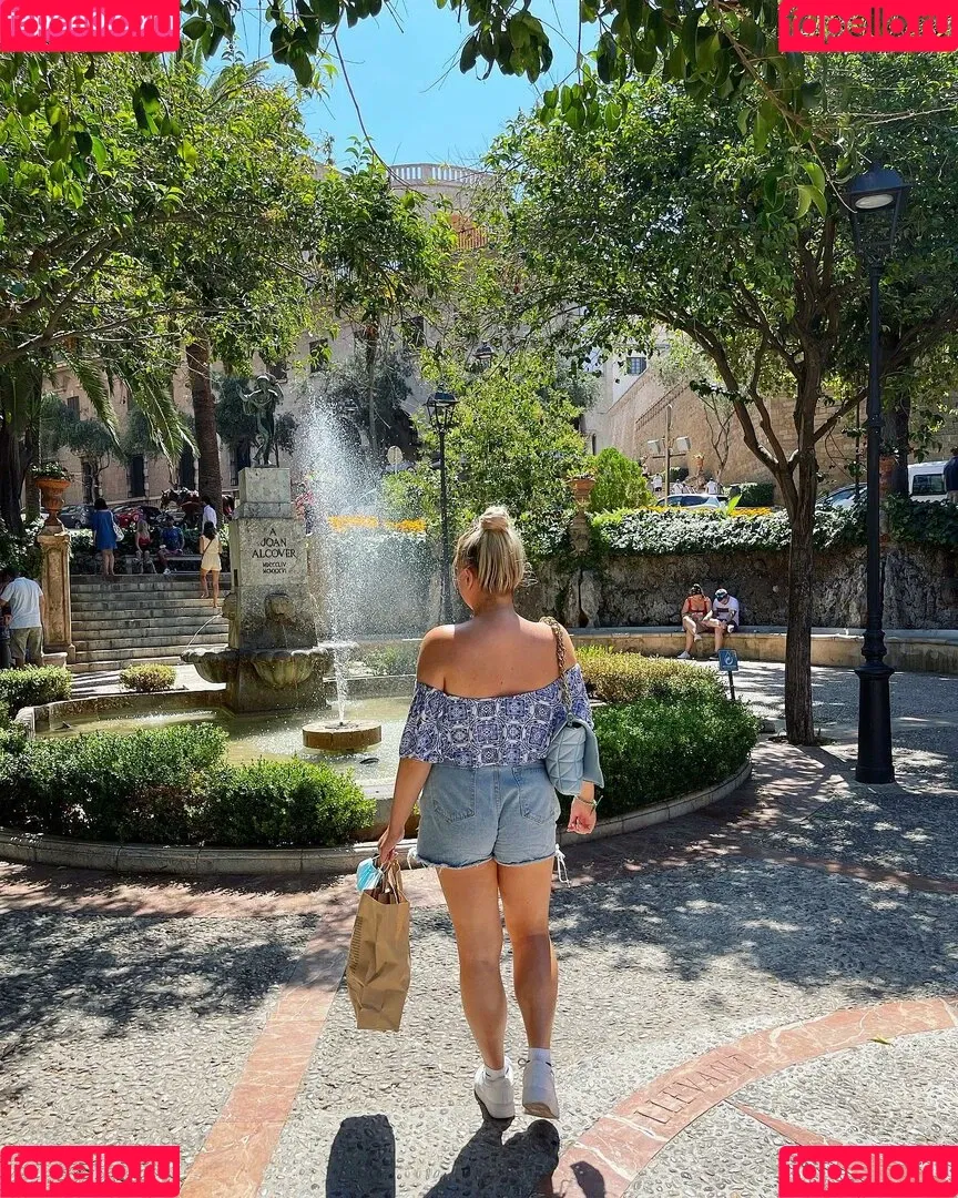 Olivia D / oliviadnovak Onlyfans Photo Gallery 