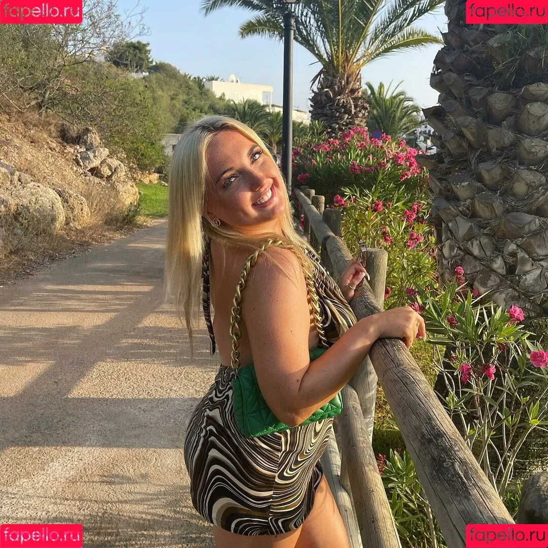 Olivia D / oliviadnovak Onlyfans Photo Gallery 