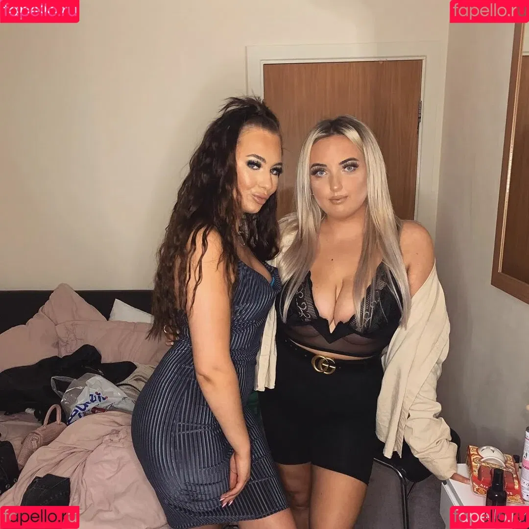 Olivia D / oliviadnovak Onlyfans Photo Gallery 