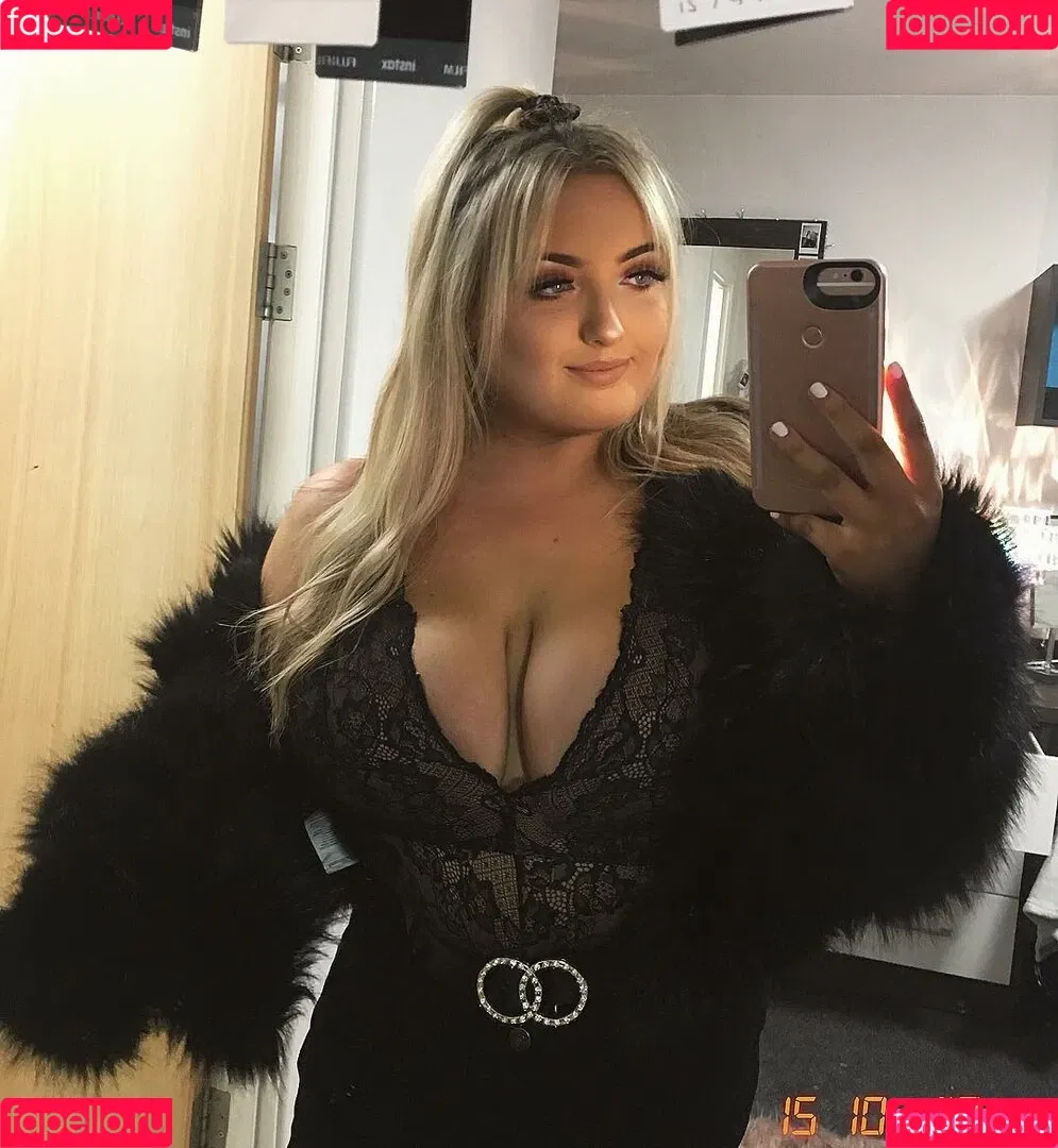 Olivia D / oliviadnovak Onlyfans Photo Gallery 