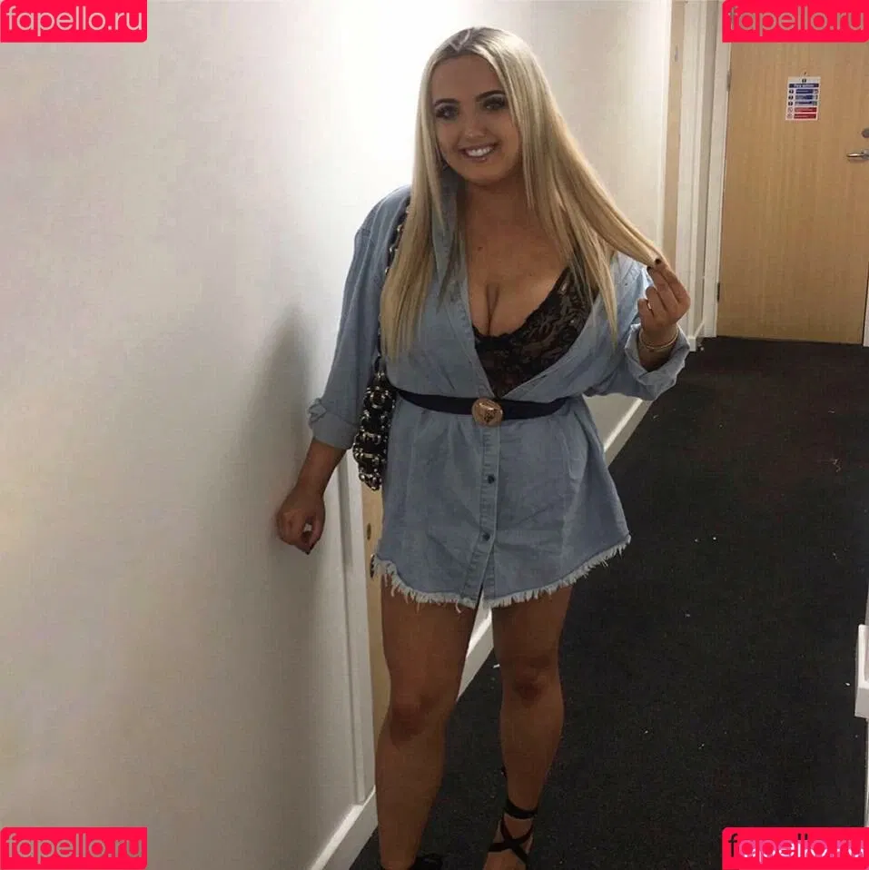 Olivia D / oliviadnovak Onlyfans Photo Gallery 