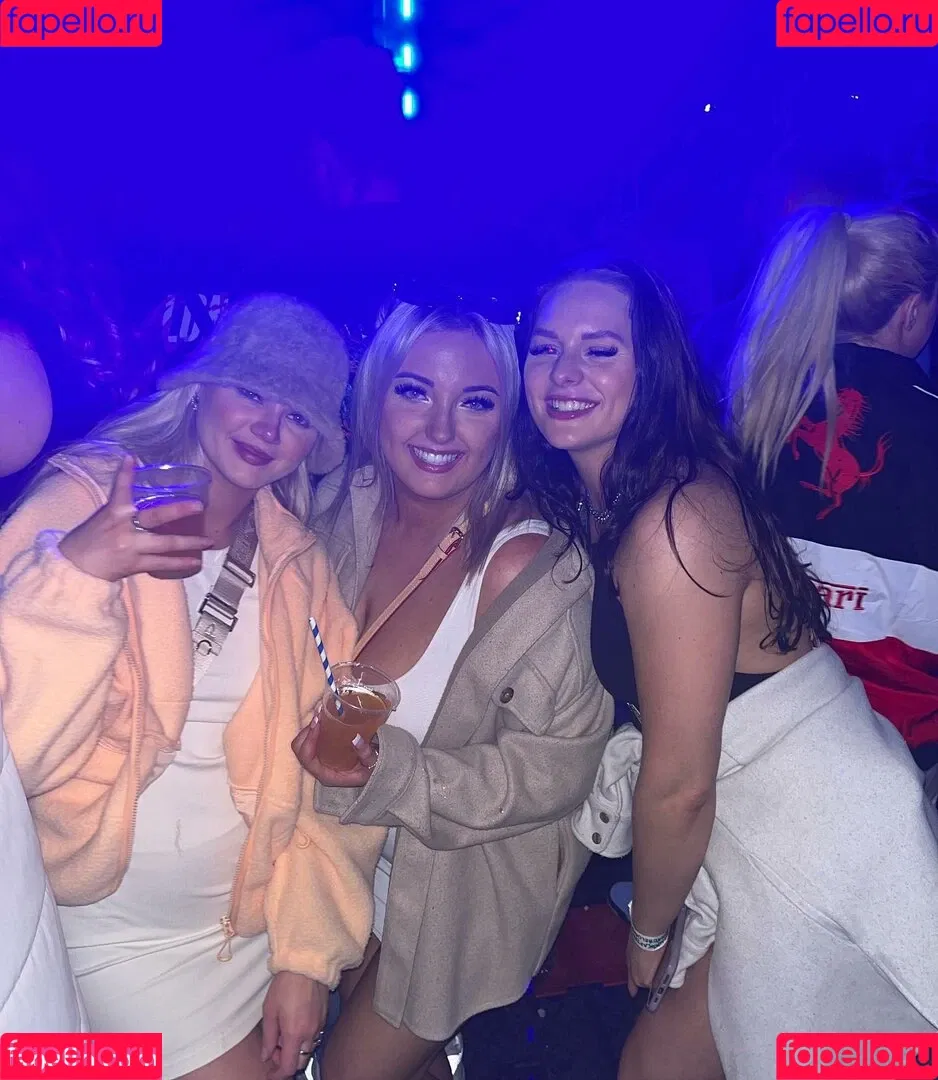 Olivia D / oliviadnovak Onlyfans Photo Gallery 