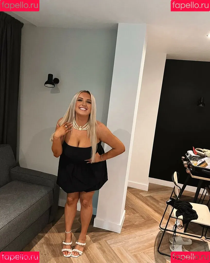 Olivia D / oliviadnovak Onlyfans Photo Gallery 