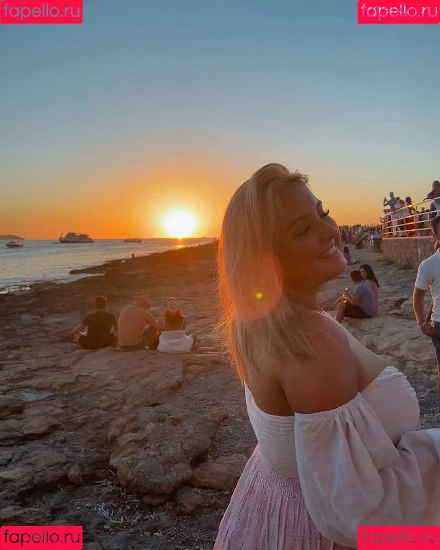 Olivia D / oliviadnovak Onlyfans Photo Gallery 