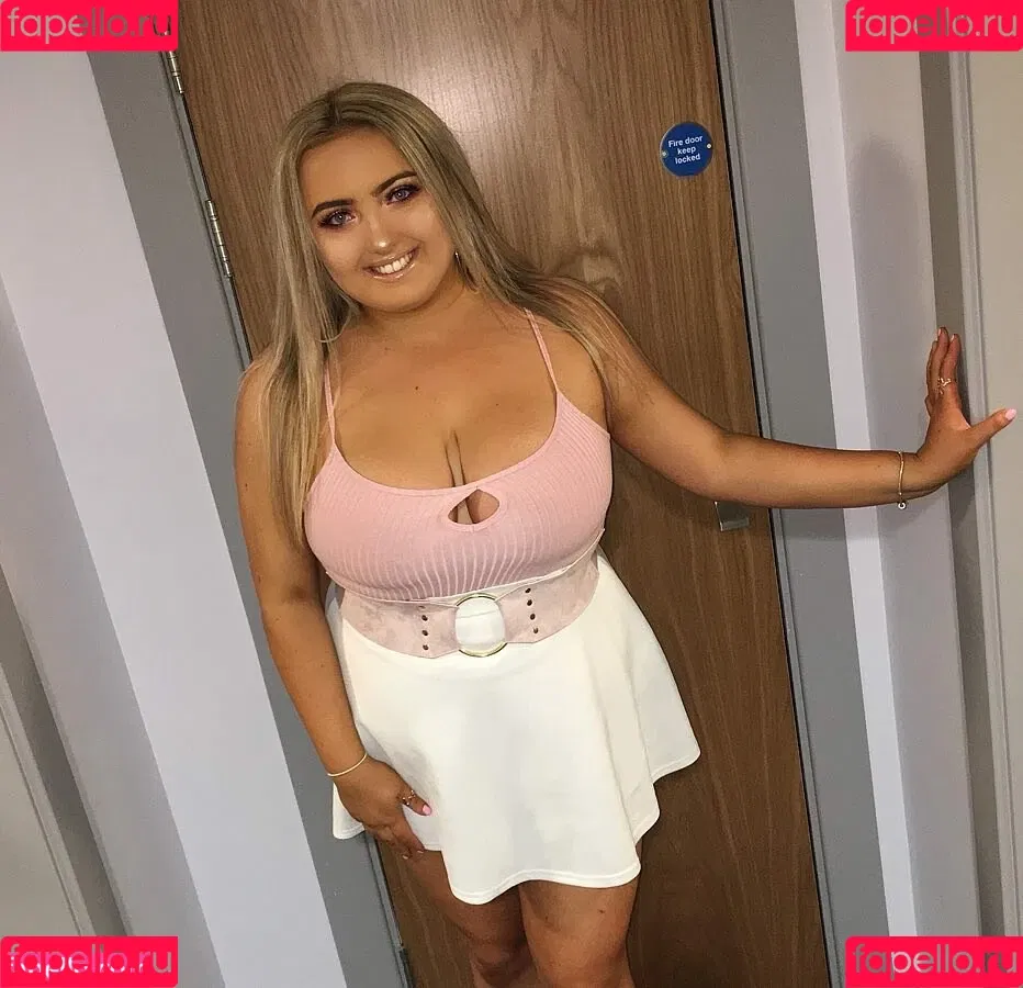 Olivia D / oliviadnovak Onlyfans Photo Gallery 