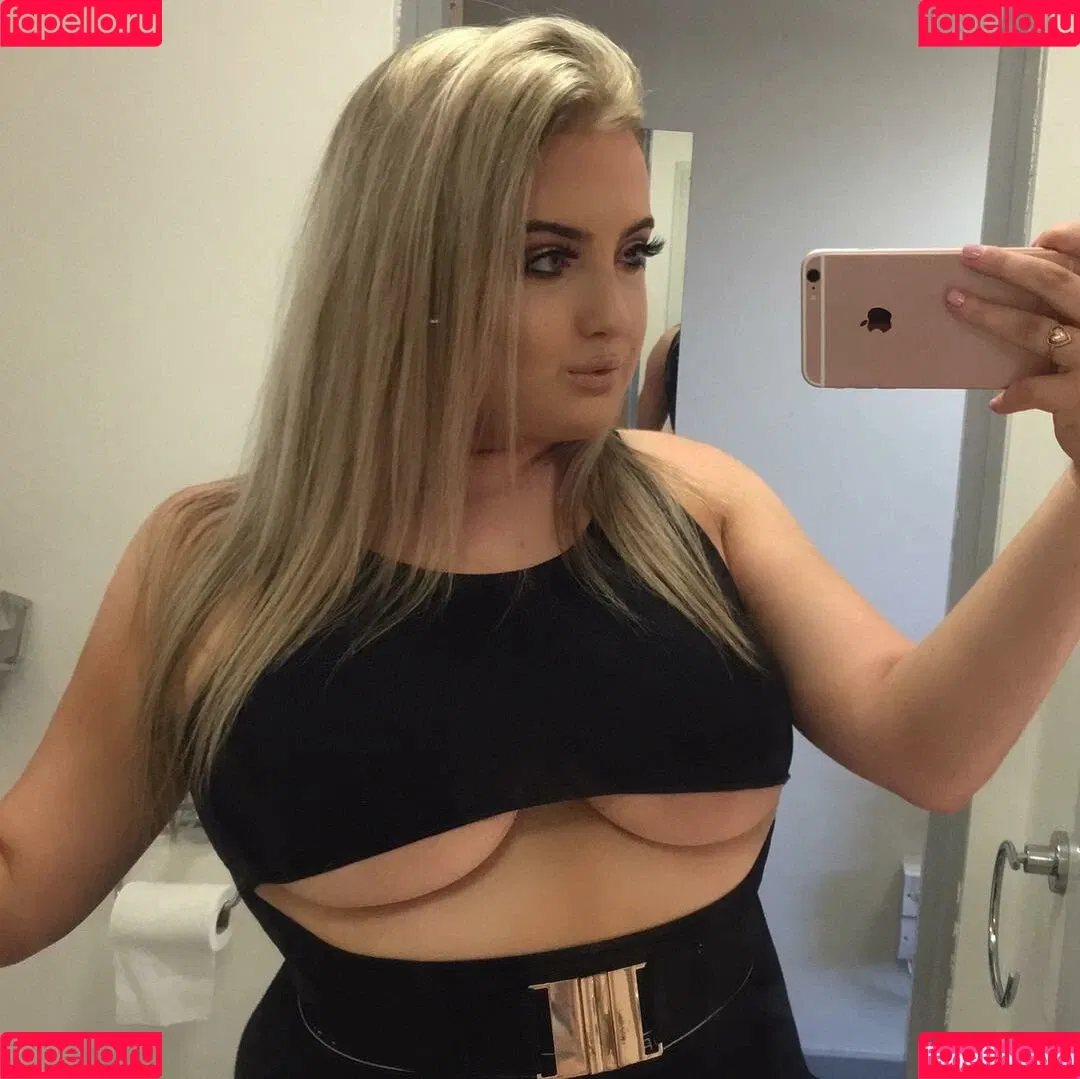 Olivia D / oliviadnovak Onlyfans Photo Gallery 