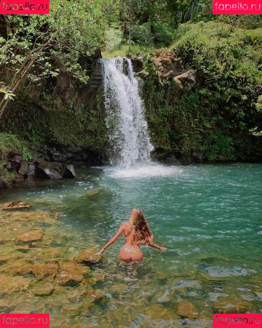 Abby Busick / abby.xo / abbybusick Onlyfans Photo Gallery 