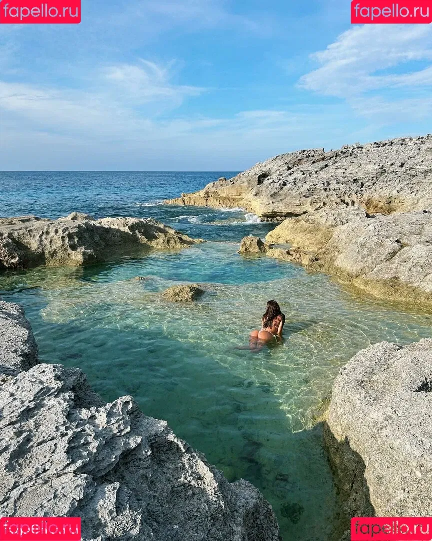 Abby Busick / abby.xo / abbybusick Onlyfans Photo Gallery 