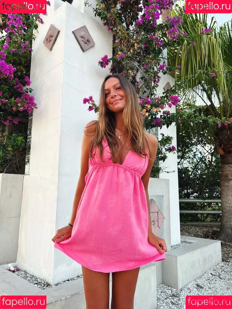 Abby Busick / abby.xo / abbybusick Onlyfans Photo Gallery 