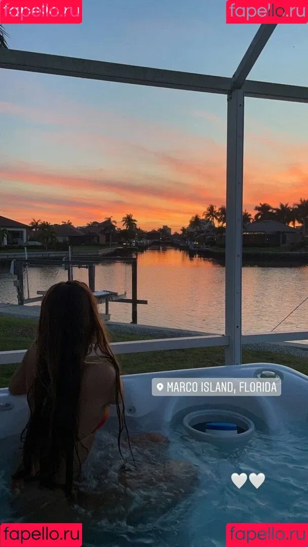 Abby Busick / abby.xo / abbybusick Onlyfans Photo Gallery 