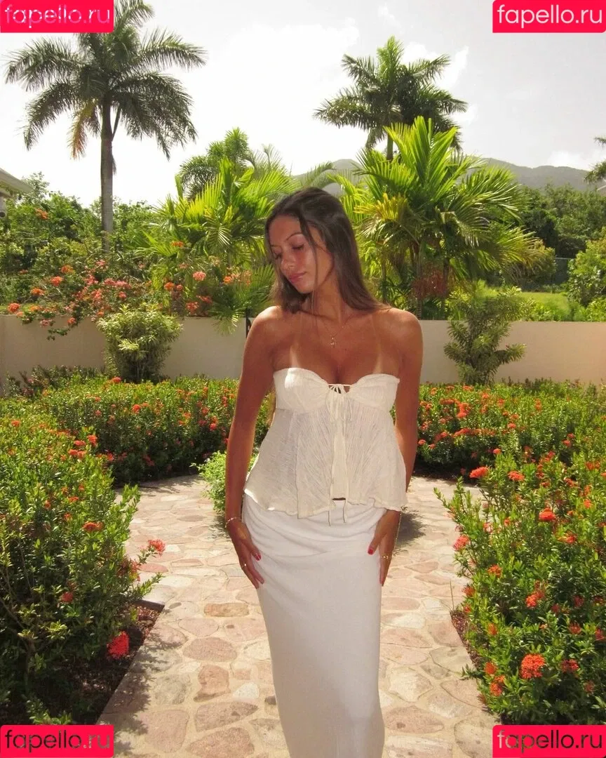 Abby Busick / abby.xo / abbybusick Onlyfans Photo Gallery 