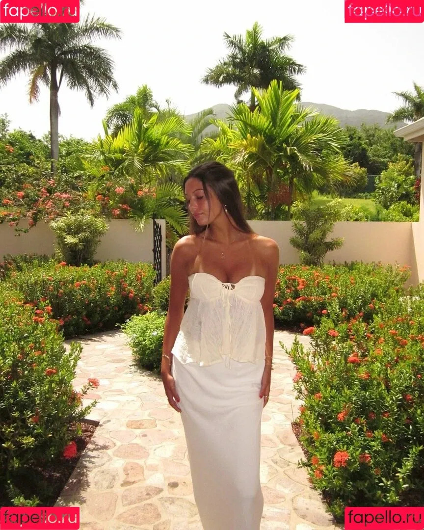 Abby Busick / abby.xo / abbybusick Onlyfans Photo Gallery 