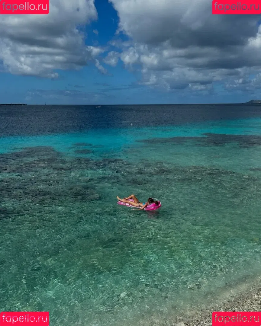 Abby Busick / abby.xo / abbybusick Onlyfans Photo Gallery 