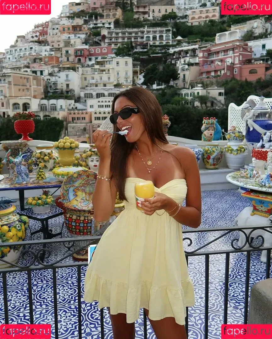 Abby Busick / abby.xo / abbybusick Onlyfans Photo Gallery 