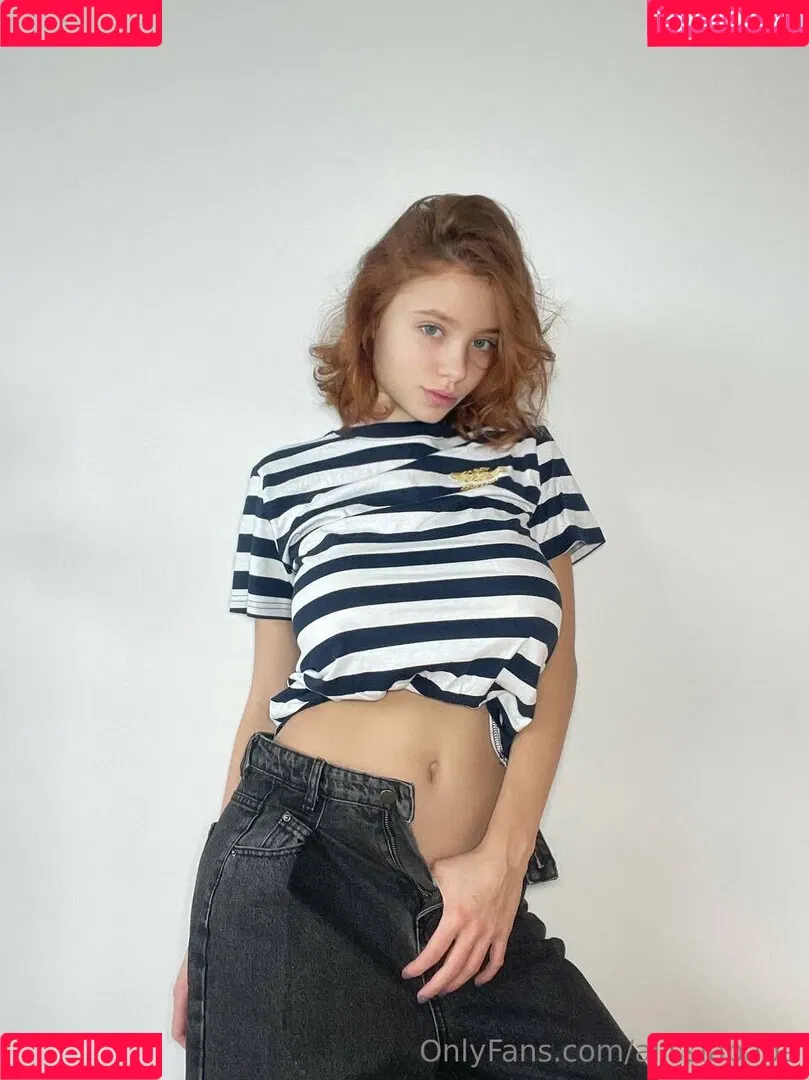 Alissiababee / alissiababe / angelalissi Onlyfans Photo Gallery 