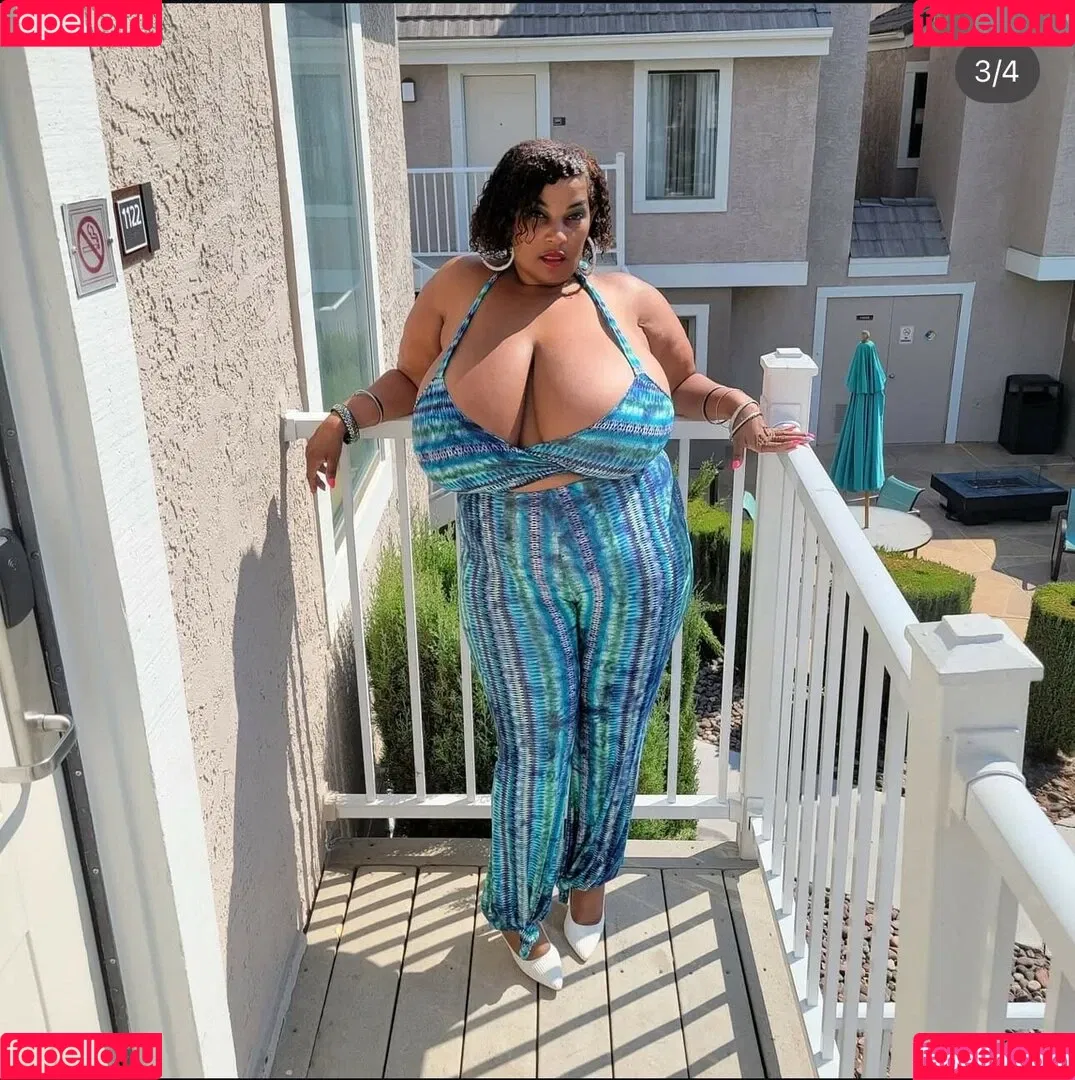 Dezvixen Onlyfans Photo Gallery 