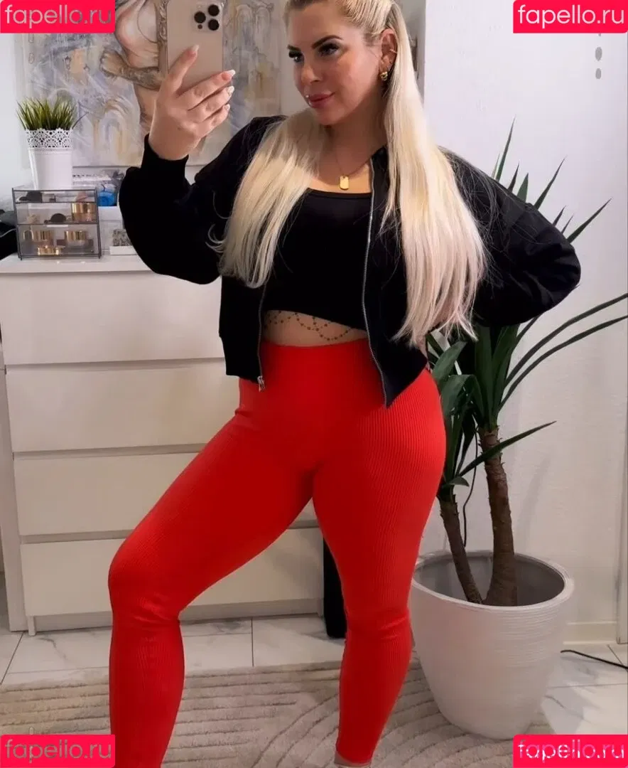 Jenny Frankhauser / jenny_frankhauser Onlyfans Photo Gallery 