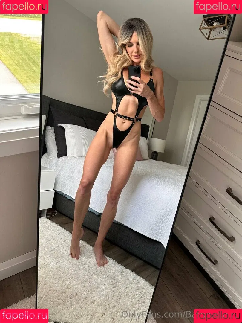 Blaire Bennett / barbeeebae / barbieblairebennett Onlyfans Photo Gallery 