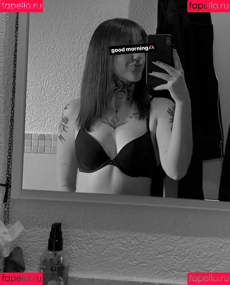 y0urd3vil_666 / yougotcarried Onlyfans Photo Gallery 