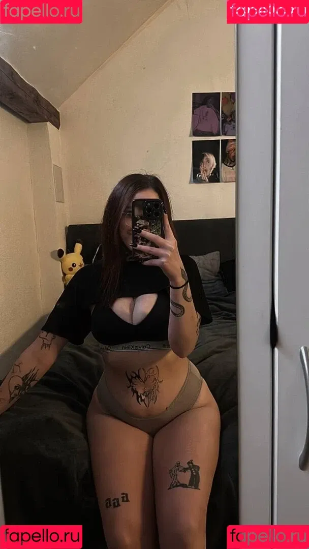 y0urd3vil_666 / yougotcarried Onlyfans Photo Gallery 