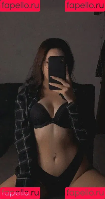 y0urd3vil_666 / yougotcarried Onlyfans Photo Gallery 