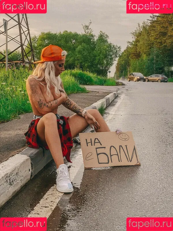 Juju Brais / Julia Abrams / juju_abrams / juju_braidz Onlyfans Photo Gallery 