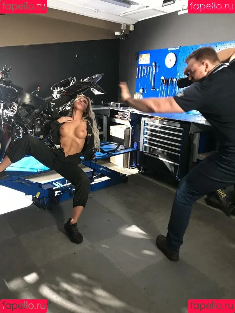 Juju Brais / Julia Abrams / juju_abrams / juju_braidz Onlyfans Photo Gallery 